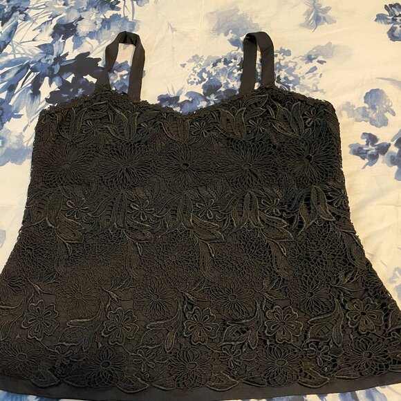 Gorgeous Textured Lace Camisole - Picture 2 of 4